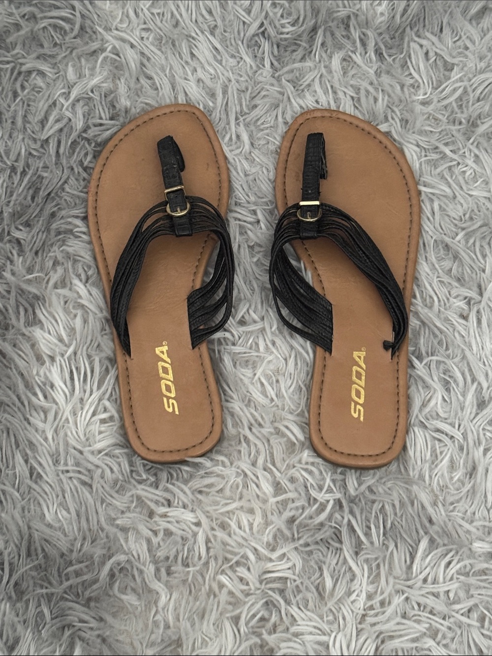 SODA Women's Black Strappy Thong Sandals (6.5)